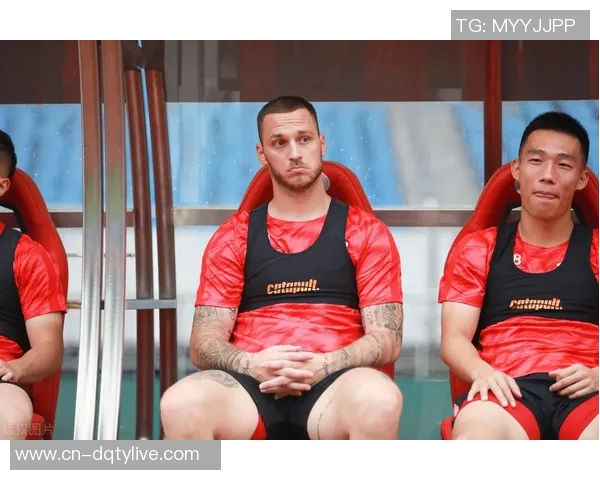 小威与阿扎伦卡激战再续网坛传奇对决引发球迷热议